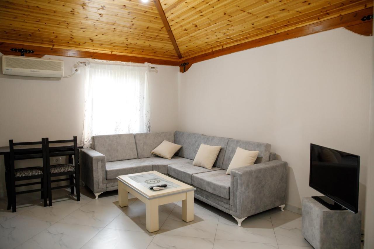 Logli Apartments Gjirokastër 外观 照片
